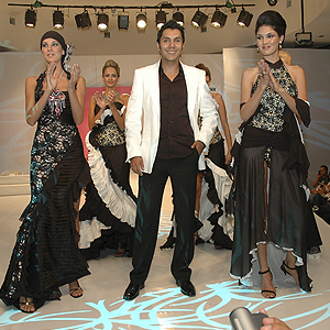Arturo Jiménez, diseño de vestidos en Morelia